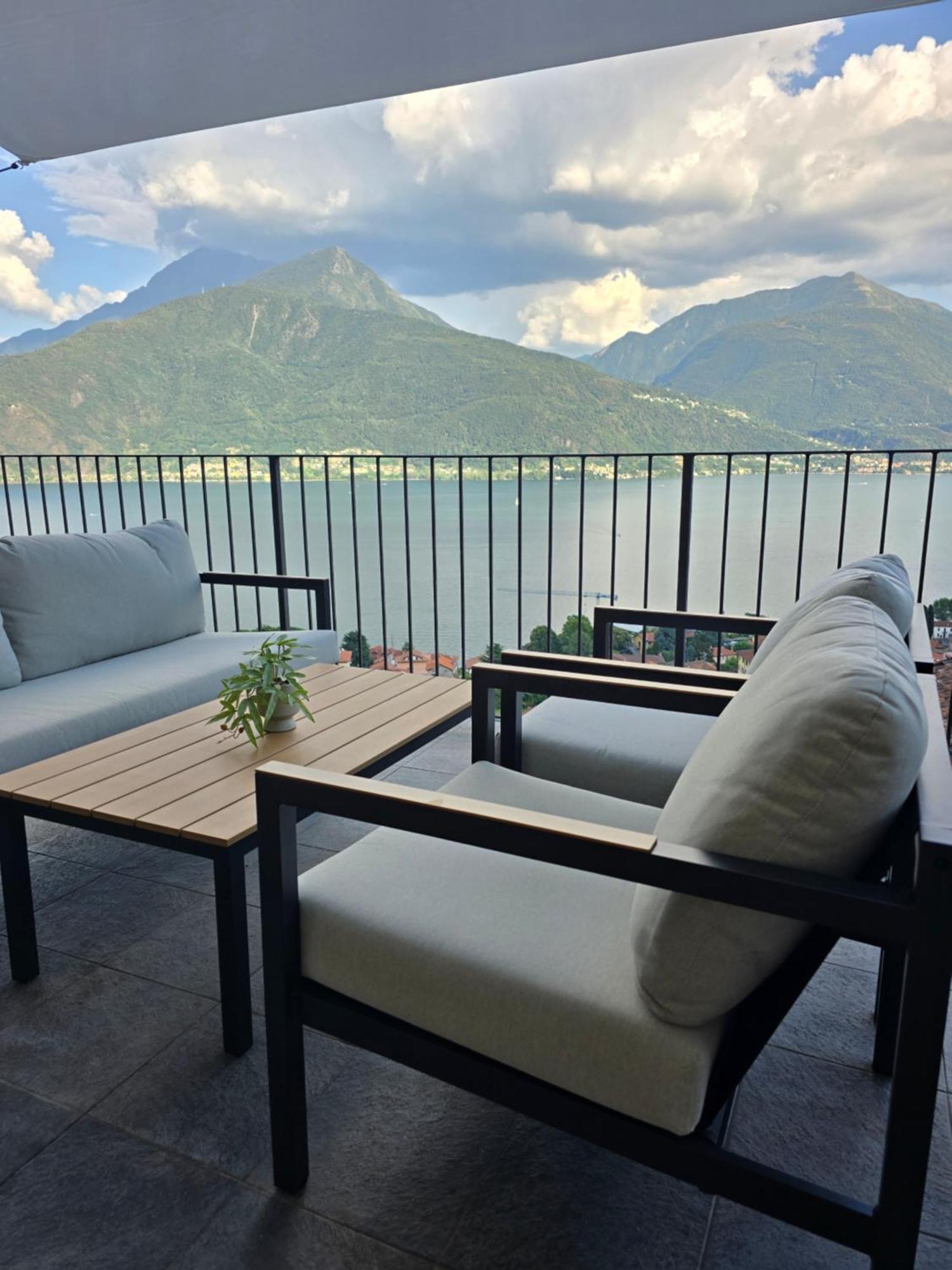 Amazing View With Pool And 2 Terraces, Modern Urio, By Stayhere-lakecomo Apartment Carlazzo